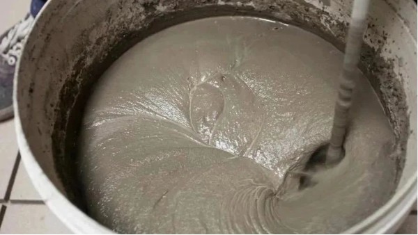 用了瓷磚膠，還需要用背膠嗎？易高好膩子告訴您